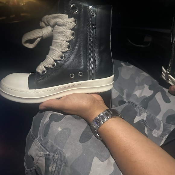 Rick Owen’s - Picture 3 of 3